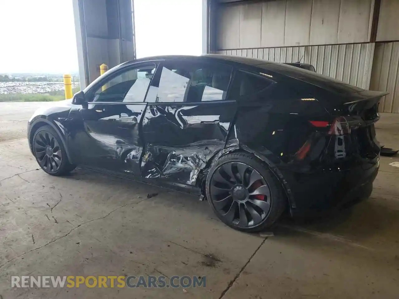 2 Photograph of a damaged car 7SAYGDEF2PF756219 TESLA MODEL Y 2023