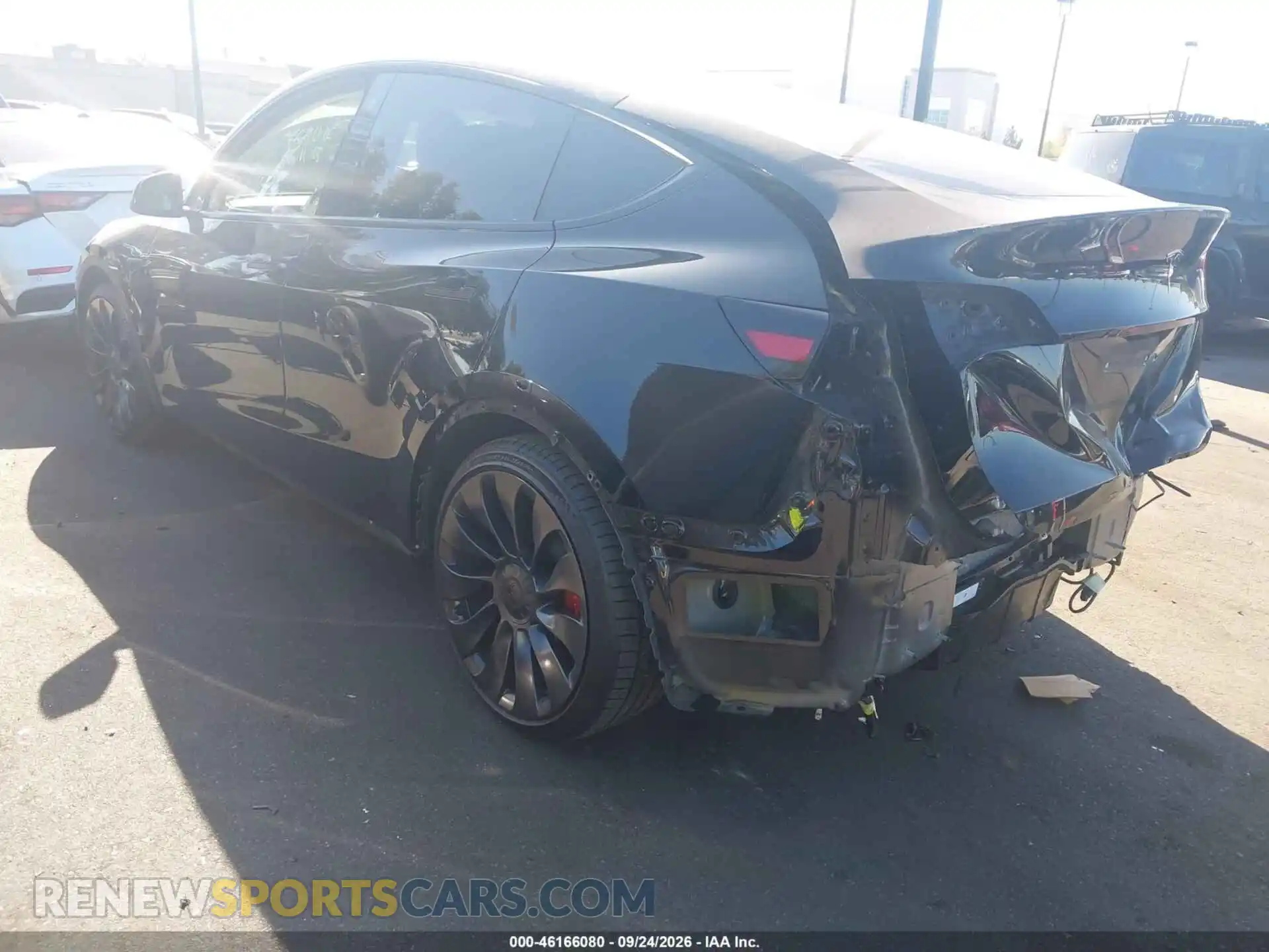 3 Photograph of a damaged car 7SAYGDEF2PF765924 TESLA MODEL Y 2023
