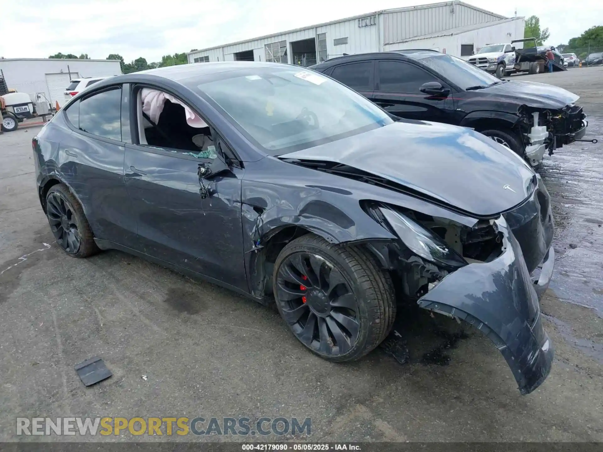 1 Photograph of a damaged car 7SAYGDEF2PF845353 TESLA MODEL Y 2023