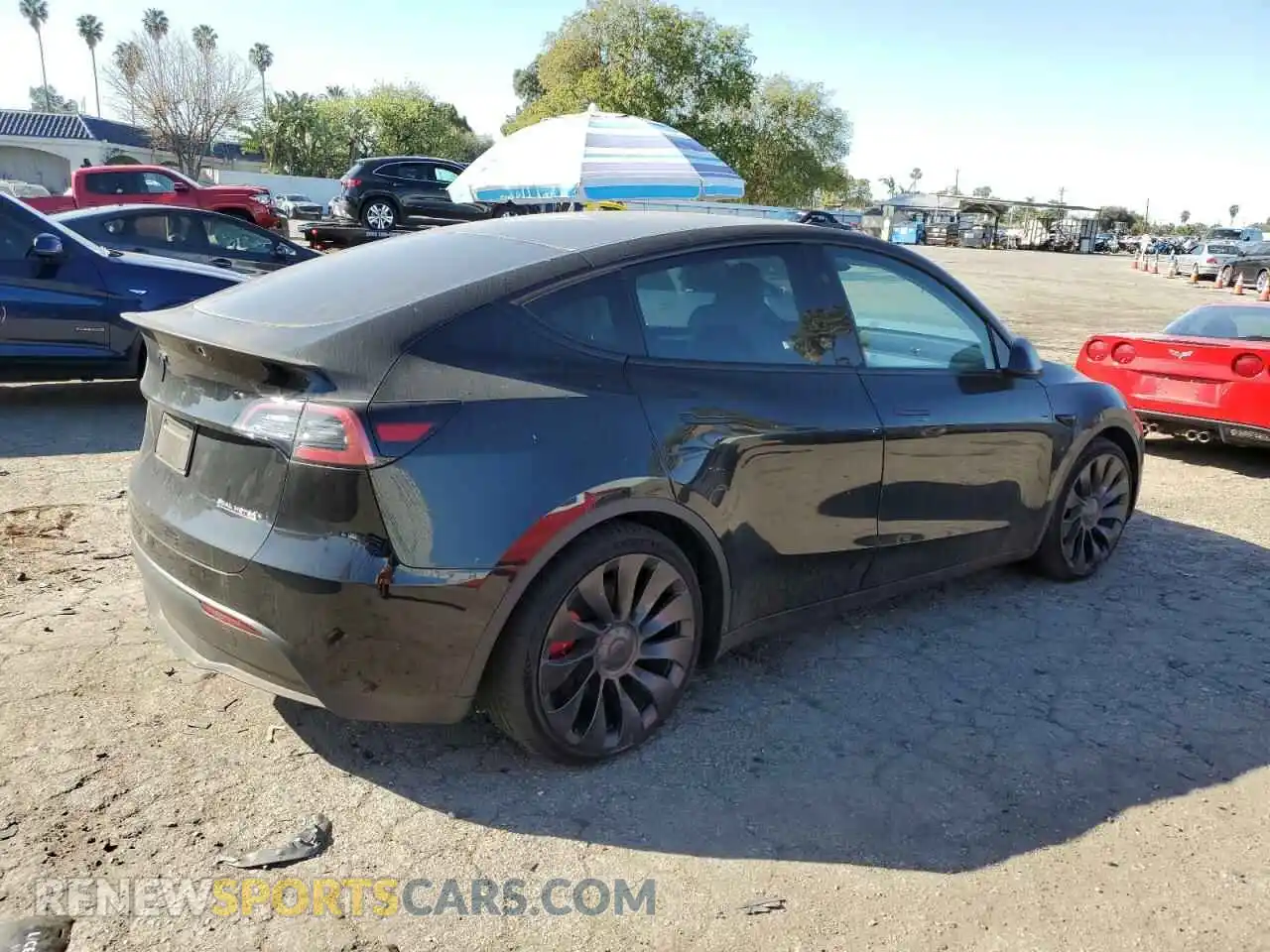 3 Photograph of a damaged car 7SAYGDEF2PF852075 TESLA MODEL Y 2023