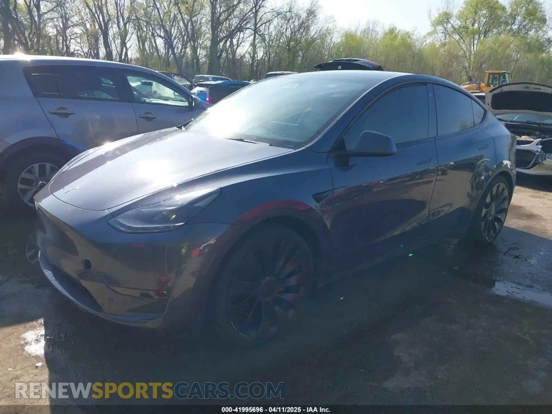 2 Photograph of a damaged car 7SAYGDEF3PF595170 TESLA MODEL Y 2023