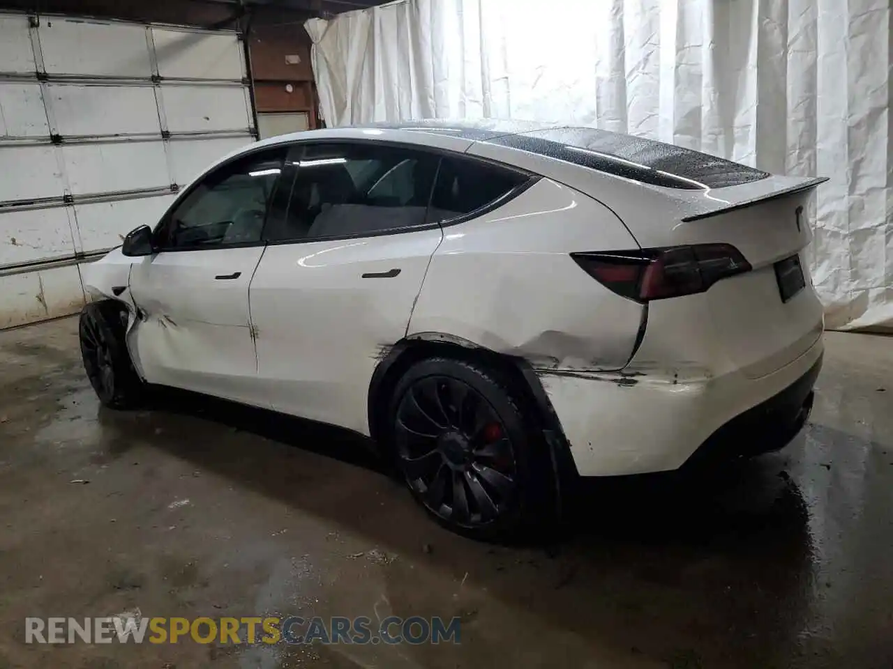 2 Photograph of a damaged car 7SAYGDEF3PF792422 TESLA MODEL Y 2023