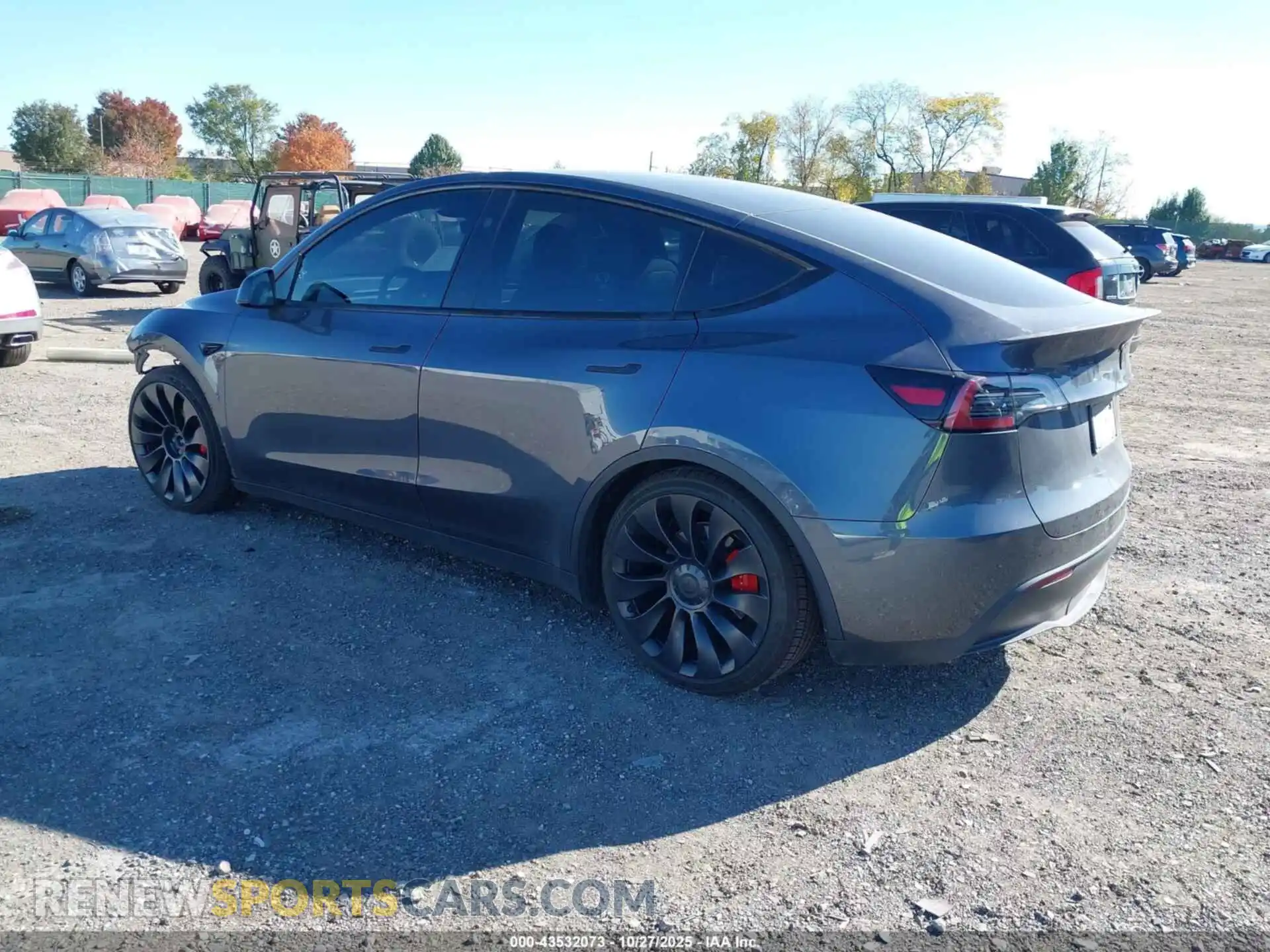 3 fotografías del automóvil dañado 7SAYGDEF3PF797135 TESLA MODEL Y 2023