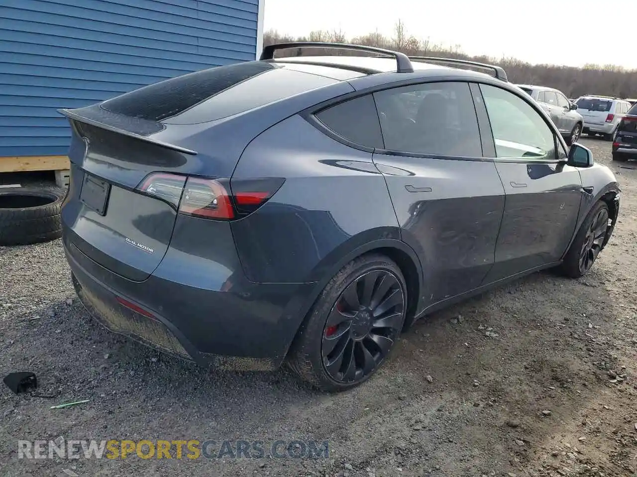 3 Photograph of a damaged car 7SAYGDEF4PF582346 TESLA MODEL Y 2023