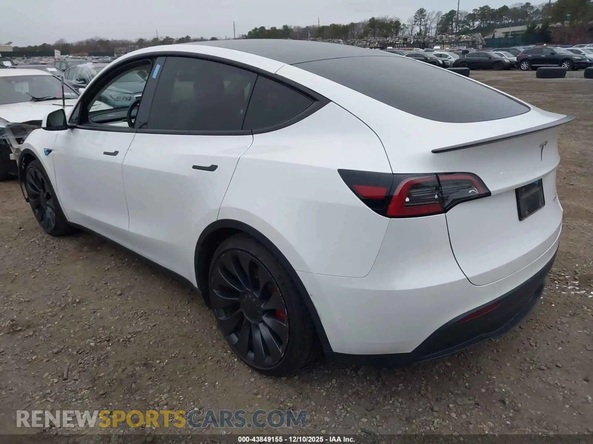 3 Photograph of a damaged car 7SAYGDEF4PF601445 TESLA MODEL Y 2023