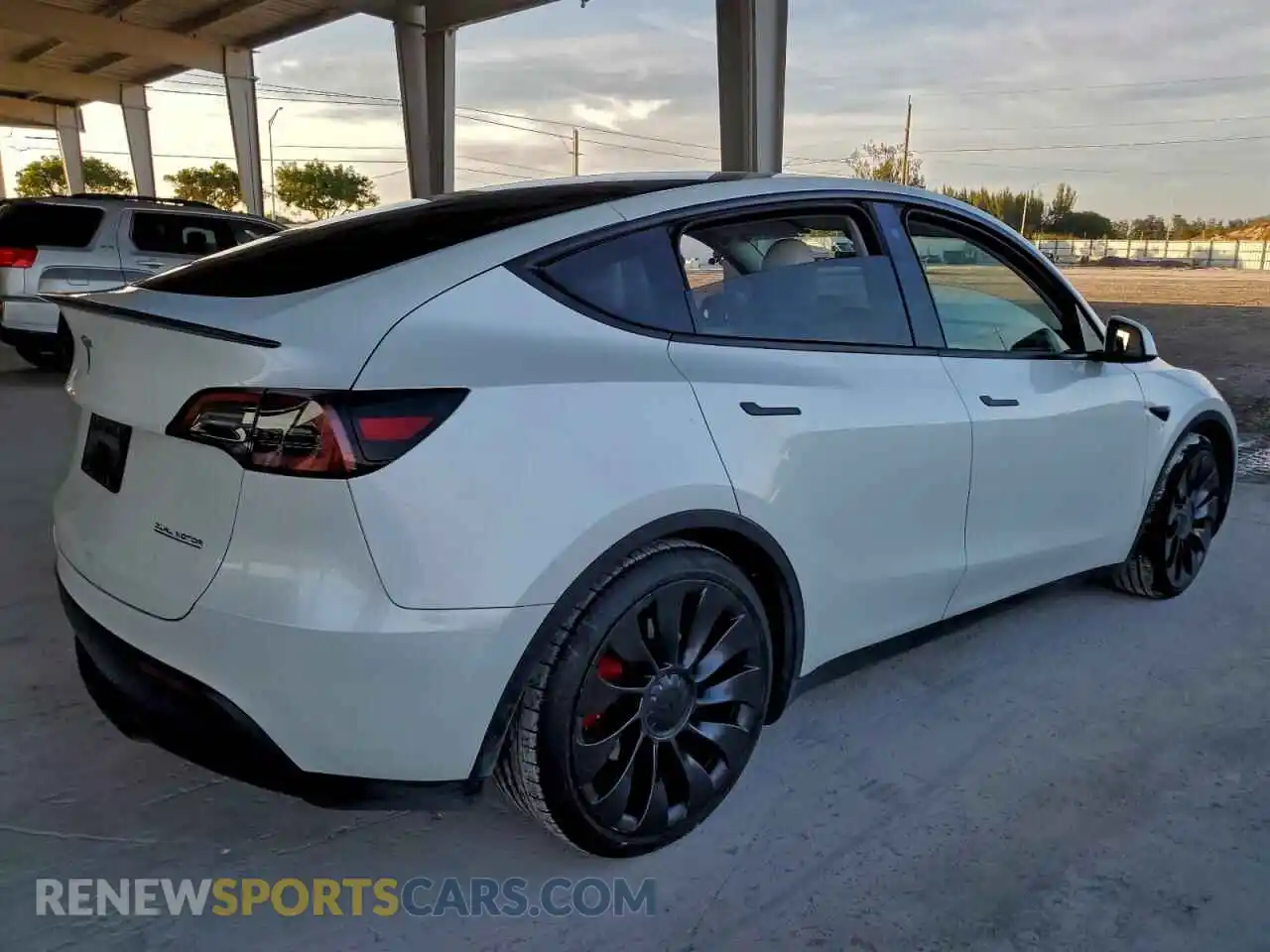3 Photograph of a damaged car 7SAYGDEF4PF605236 TESLA MODEL Y 2023