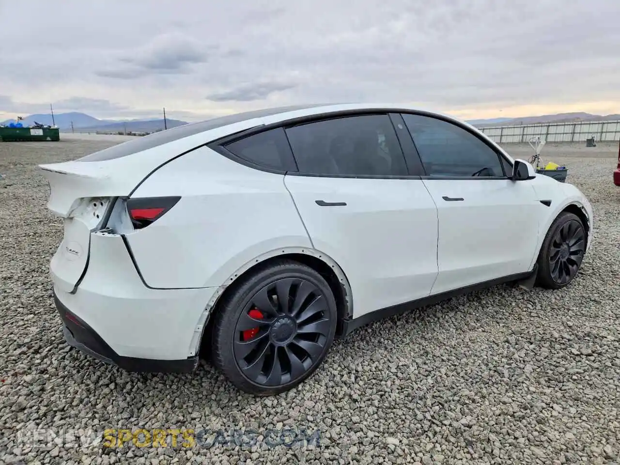 3 Photograph of a damaged car 7SAYGDEF4PF690045 TESLA MODEL Y 2023