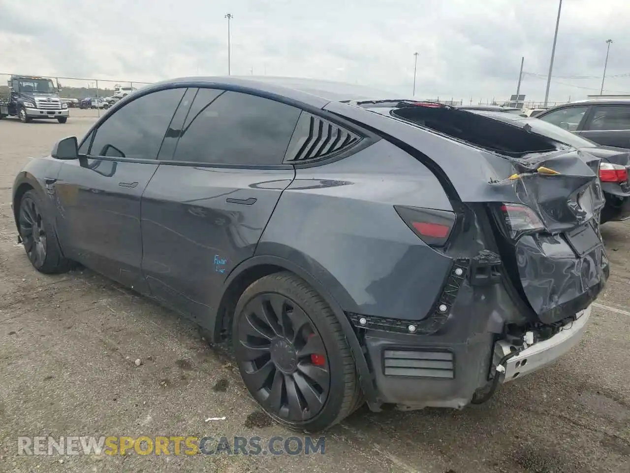 2 Photograph of a damaged car 7SAYGDEF4PF749482 TESLA MODEL Y 2023