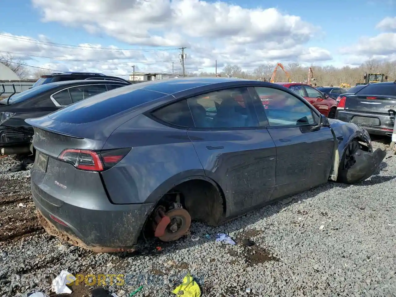 3 Photograph of a damaged car 7SAYGDEF4PF841336 TESLA MODEL Y 2023
