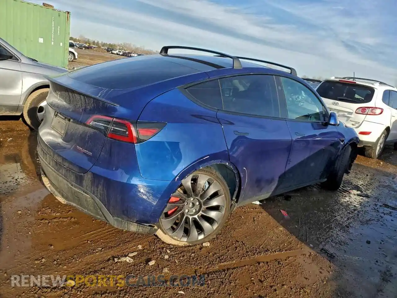 3 Photograph of a damaged car 7SAYGDEF4PF880346 TESLA MODEL Y 2023