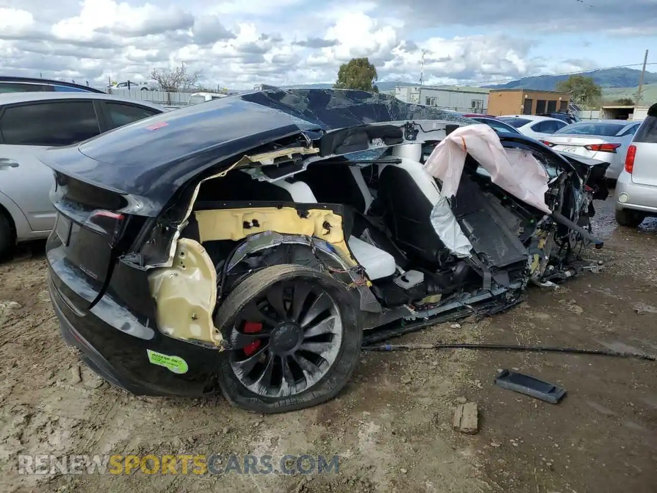 3 Photograph of a damaged car 7SAYGDEF5PF644949 TESLA MODEL Y 2023