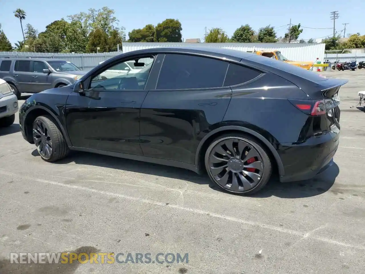 2 Photograph of a damaged car 7SAYGDEF5PF647849 TESLA MODEL Y 2023