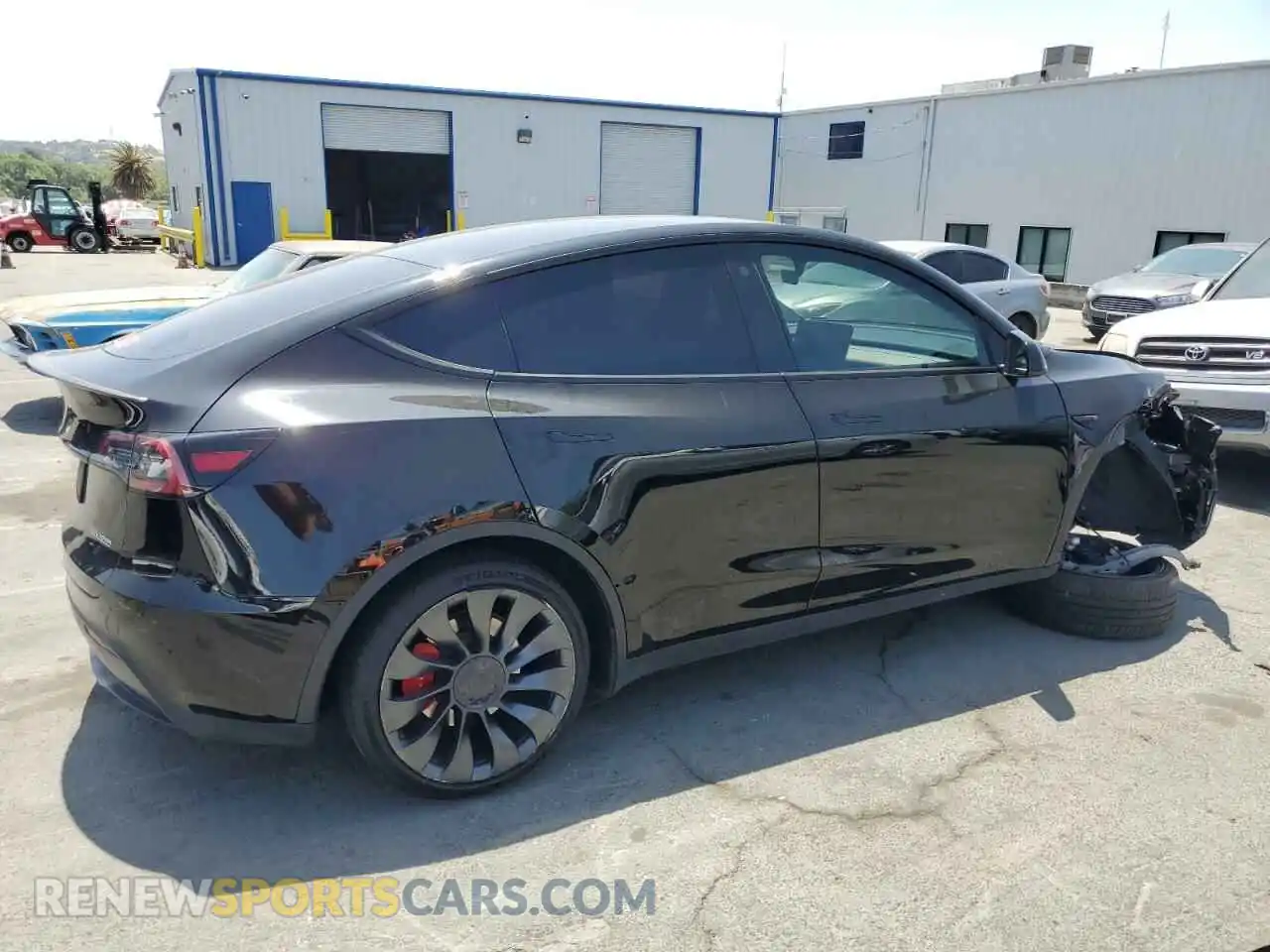 3 Photograph of a damaged car 7SAYGDEF5PF647849 TESLA MODEL Y 2023