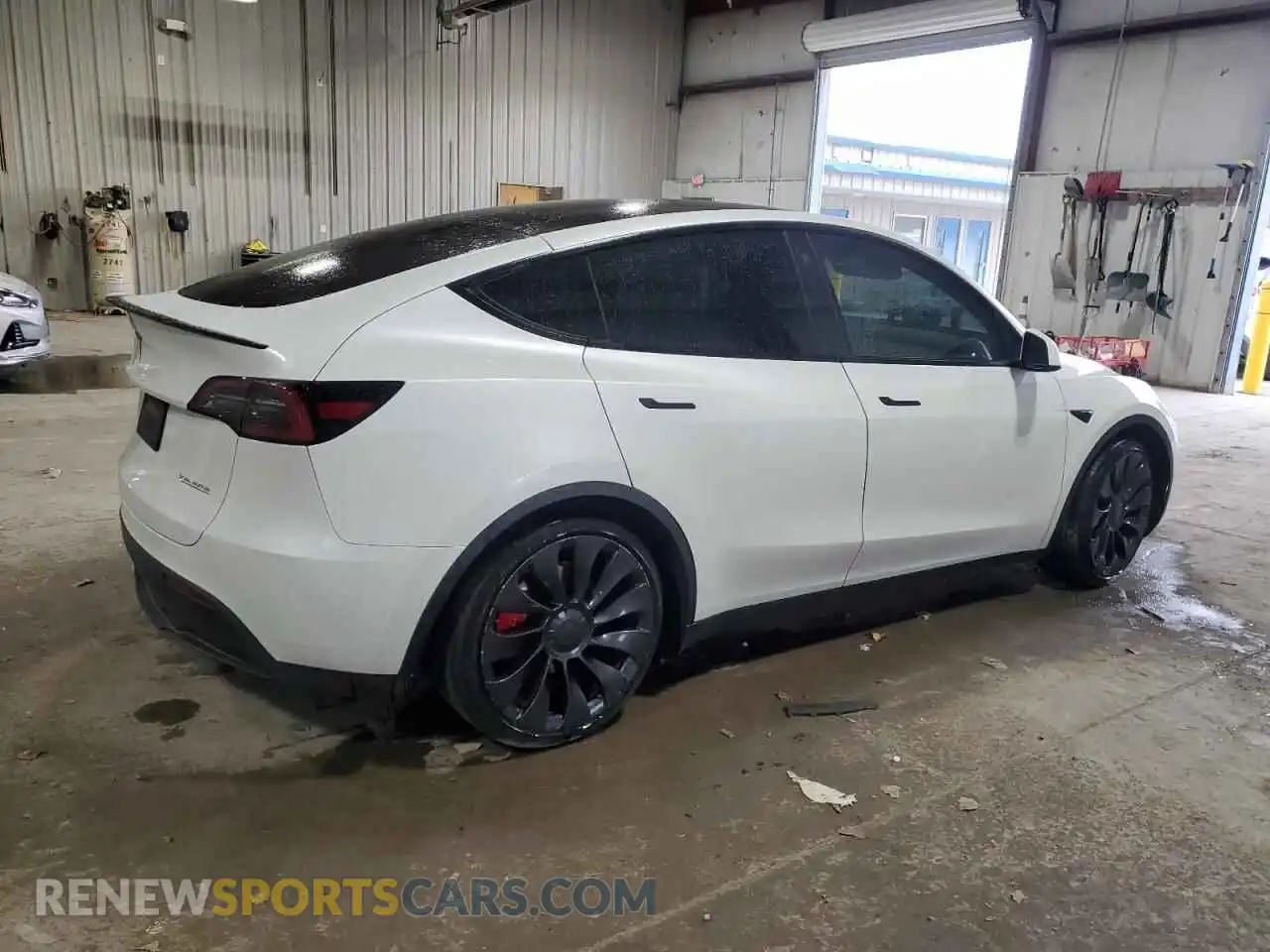 3 Photograph of a damaged car 7SAYGDEF5PF776061 TESLA MODEL Y 2023