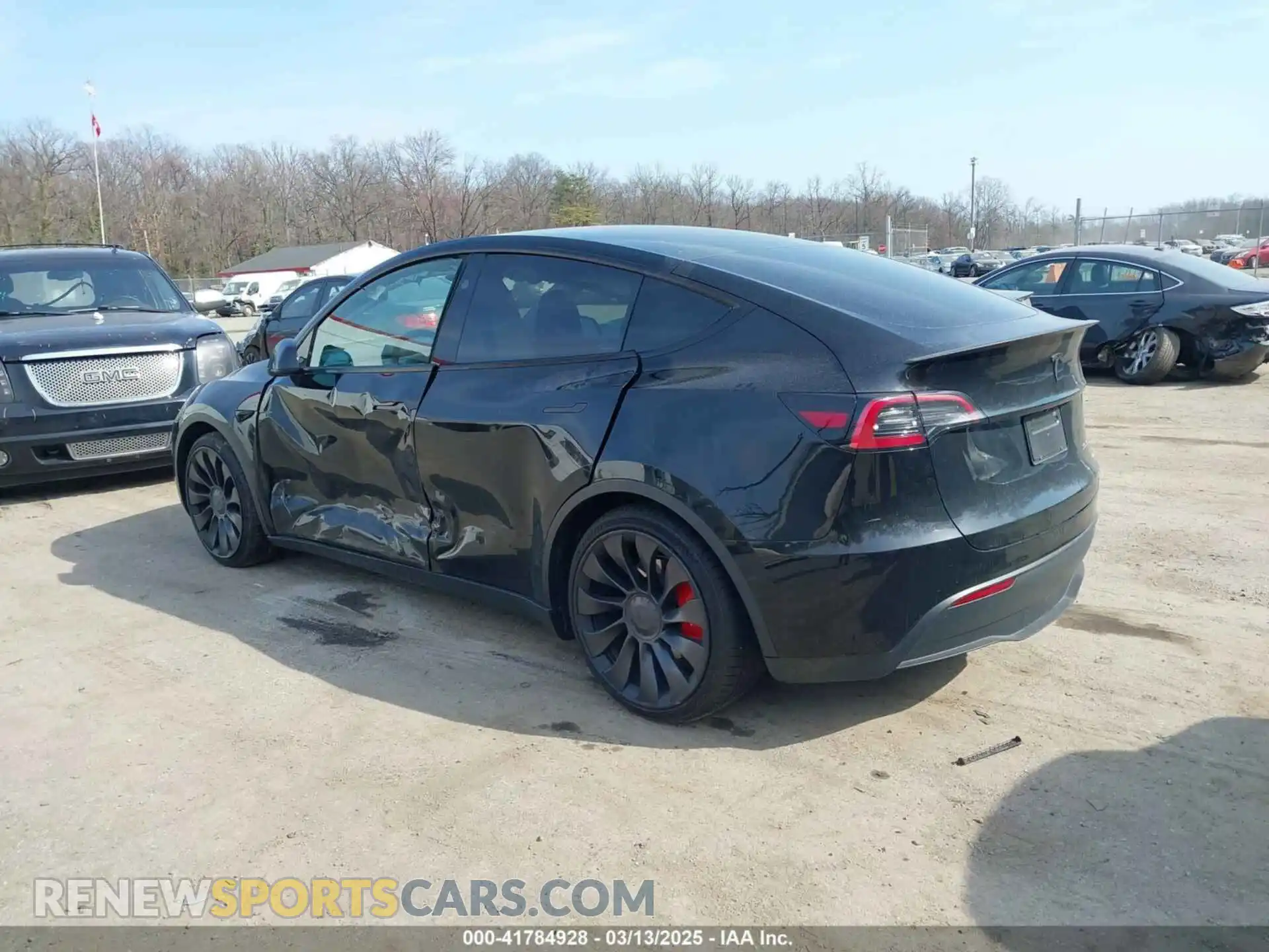 3 Photograph of a damaged car 7SAYGDEF5PF795483 TESLA MODEL Y 2023