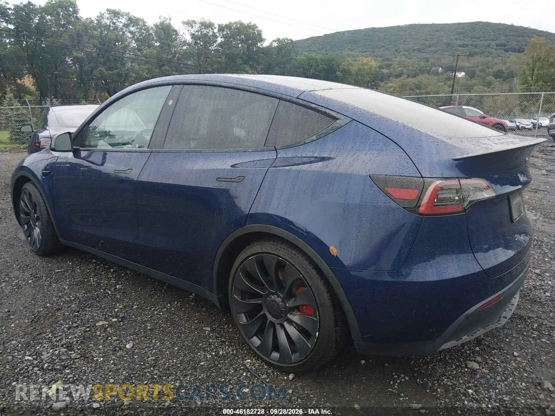 3 fotografías del automóvil dañado 7SAYGDEF5PF811200 TESLA MODEL Y 2023