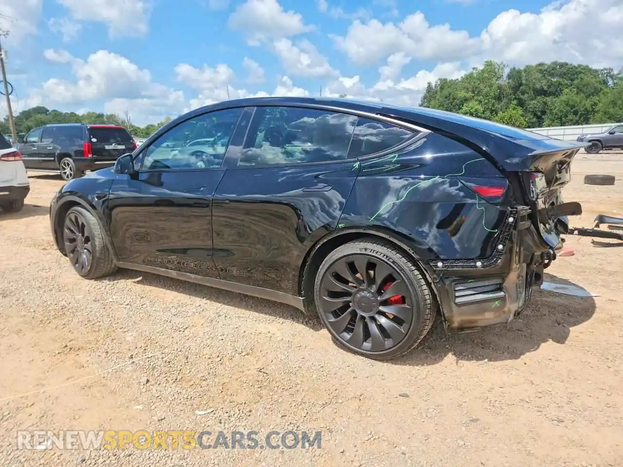 2 Photograph of a damaged car 7SAYGDEF5PF870182 TESLA MODEL Y 2023