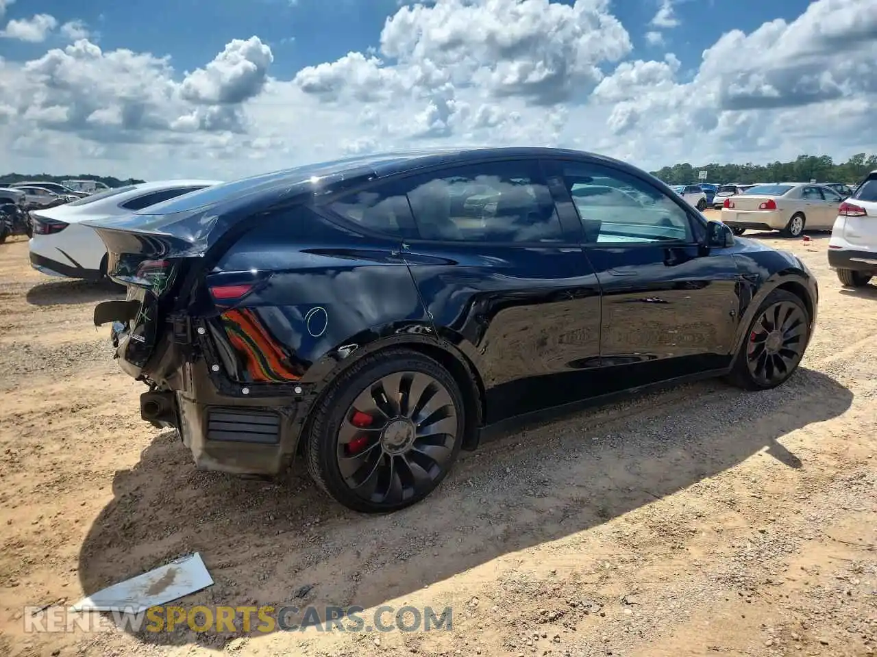 3 Photograph of a damaged car 7SAYGDEF5PF870182 TESLA MODEL Y 2023