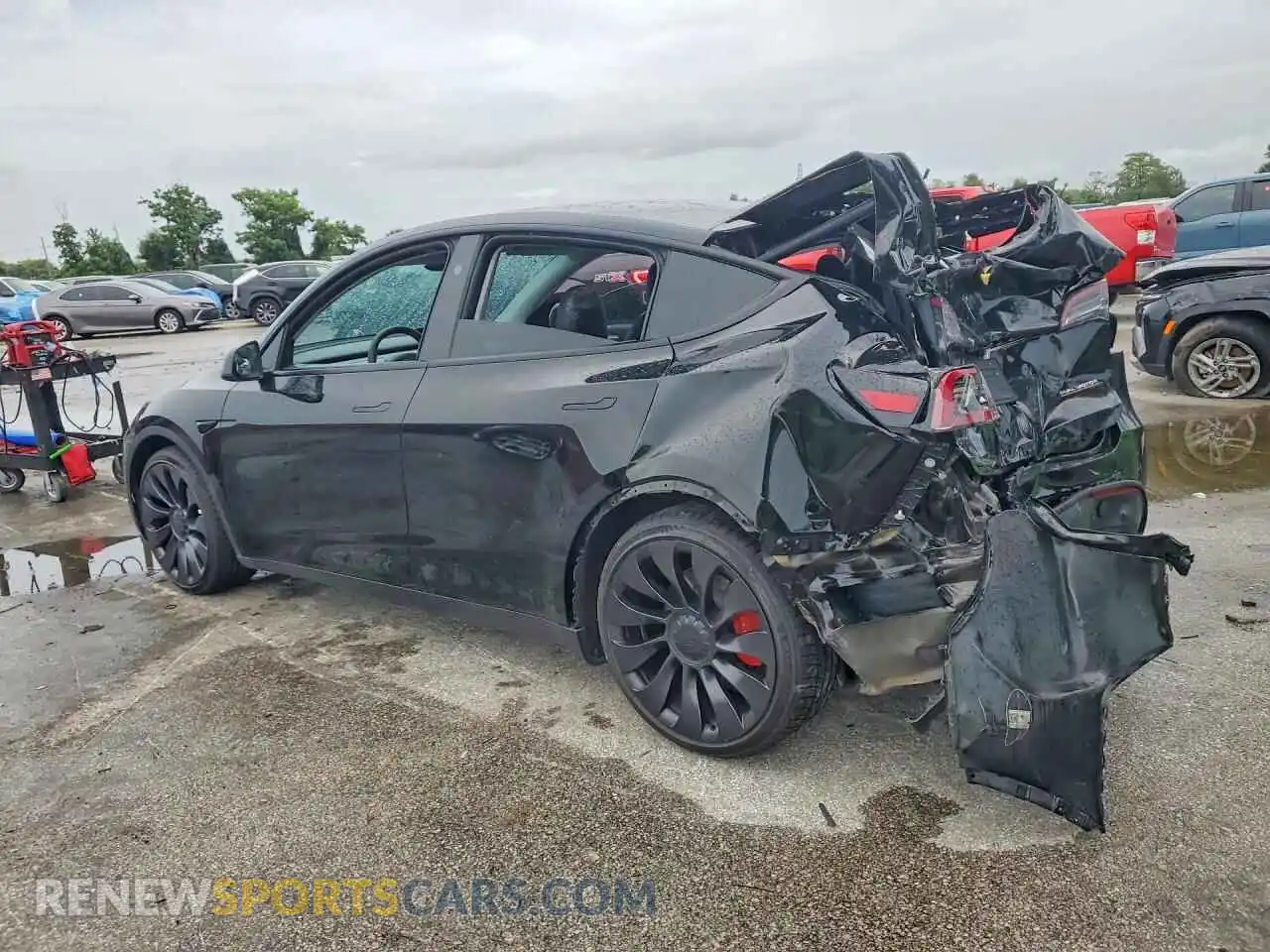 2 Photograph of a damaged car 7SAYGDEF5PF879254 TESLA MODEL Y 2023