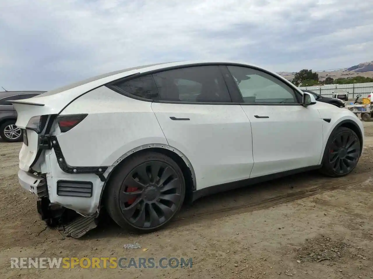 3 Photograph of a damaged car 7SAYGDEF5PF963588 TESLA MODEL Y 2023