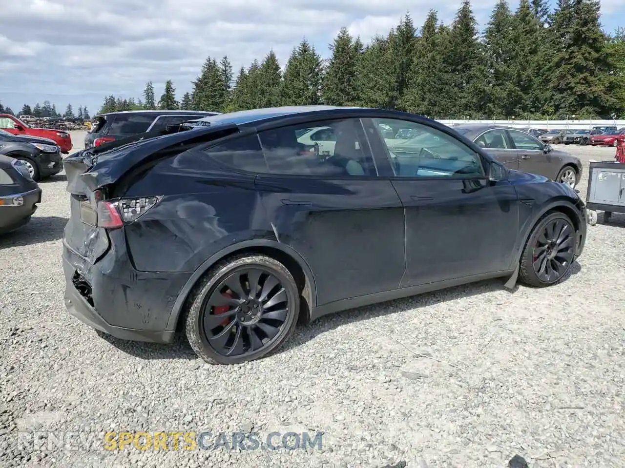 3 Photograph of a damaged car 7SAYGDEF6PF584583 TESLA MODEL Y 2023