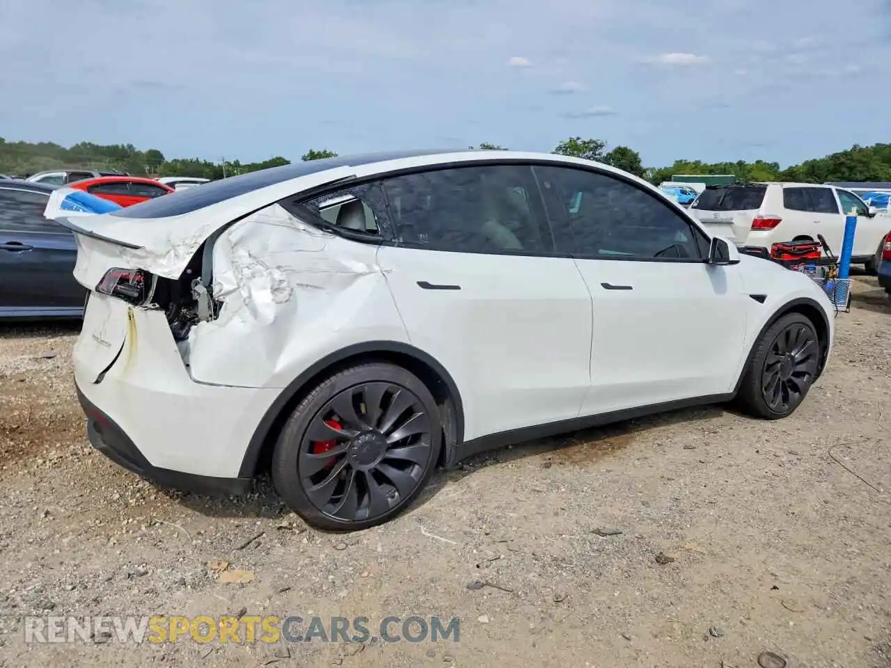 3 Photograph of a damaged car 7SAYGDEF6PF600927 TESLA MODEL Y 2023