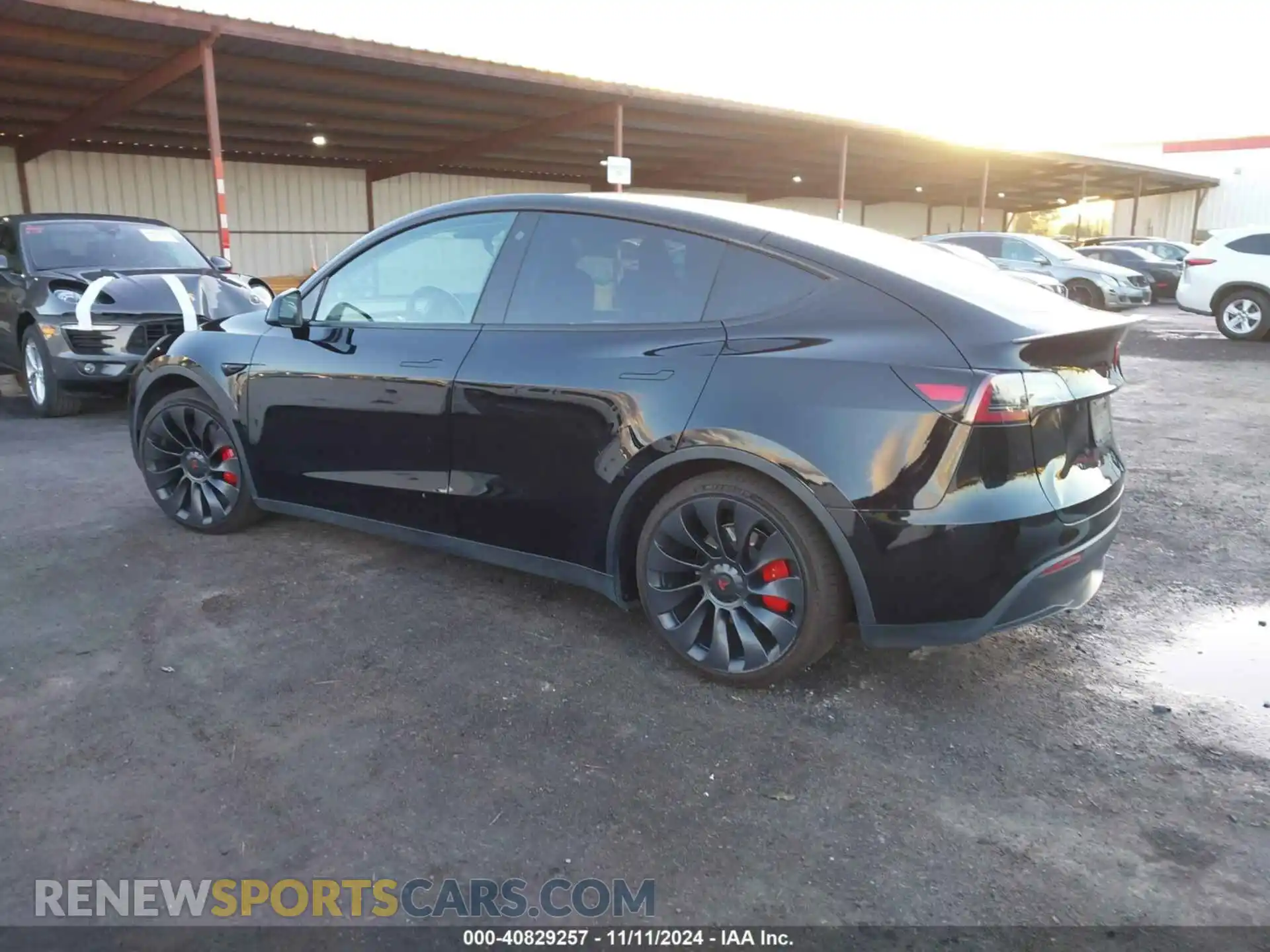 3 Photograph of a damaged car 7SAYGDEF6PF668564 TESLA MODEL Y 2023