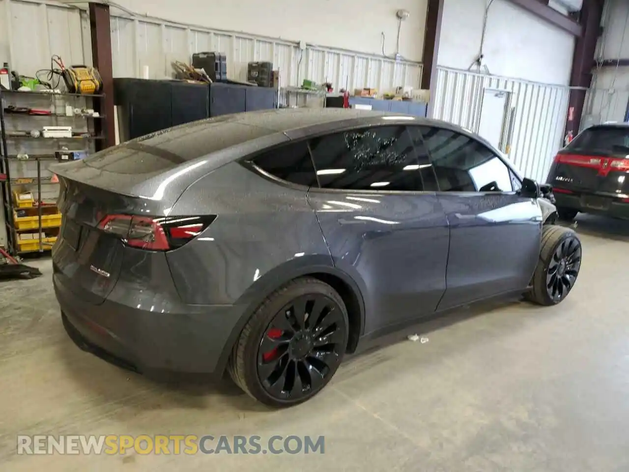 3 Photograph of a damaged car 7SAYGDEF6PF744686 TESLA MODEL Y 2023