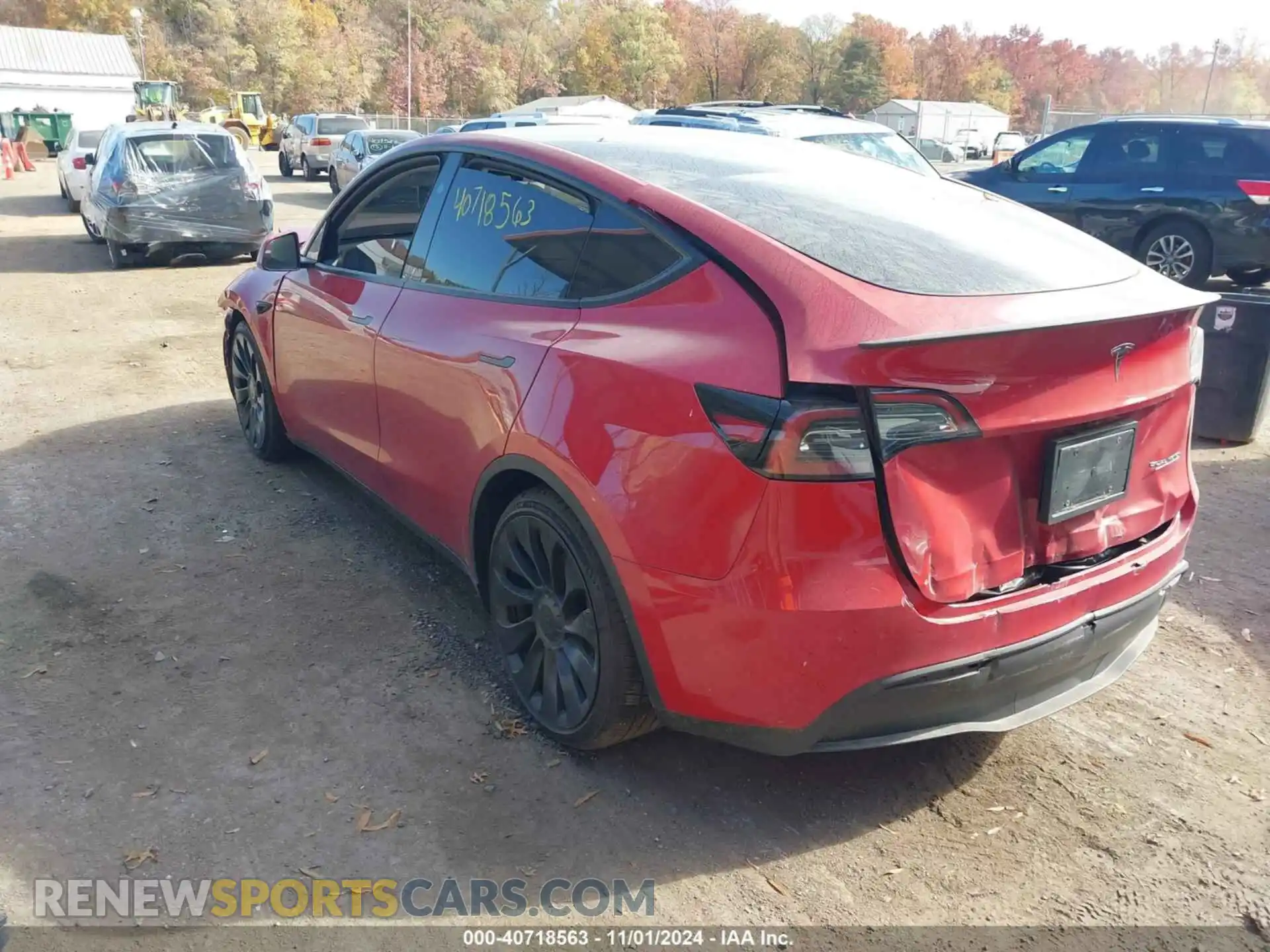 3 Photograph of a damaged car 7SAYGDEF6PF870935 TESLA MODEL Y 2023