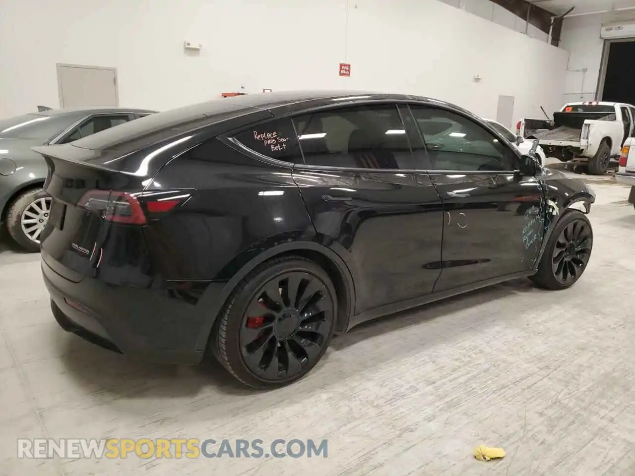 3 Photograph of a damaged car 7SAYGDEF7PF643902 TESLA MODEL Y 2023