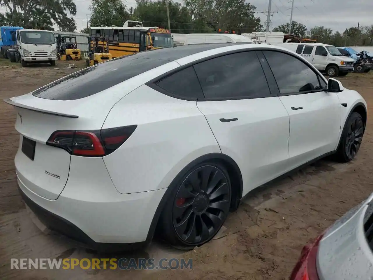 3 fotografías del automóvil dañado 7SAYGDEF7PF752358 TESLA MODEL Y 2023