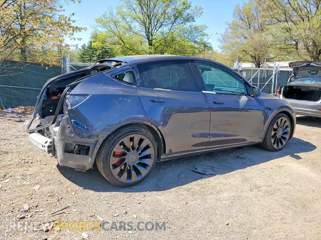 3 Photograph of a damaged car 7SAYGDEF7PF816625 TESLA MODEL Y 2023