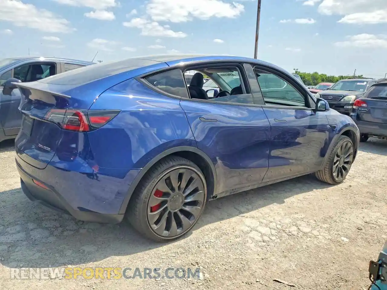 3 fotografías del automóvil dañado 7SAYGDEF7PF866070 TESLA MODEL Y 2023