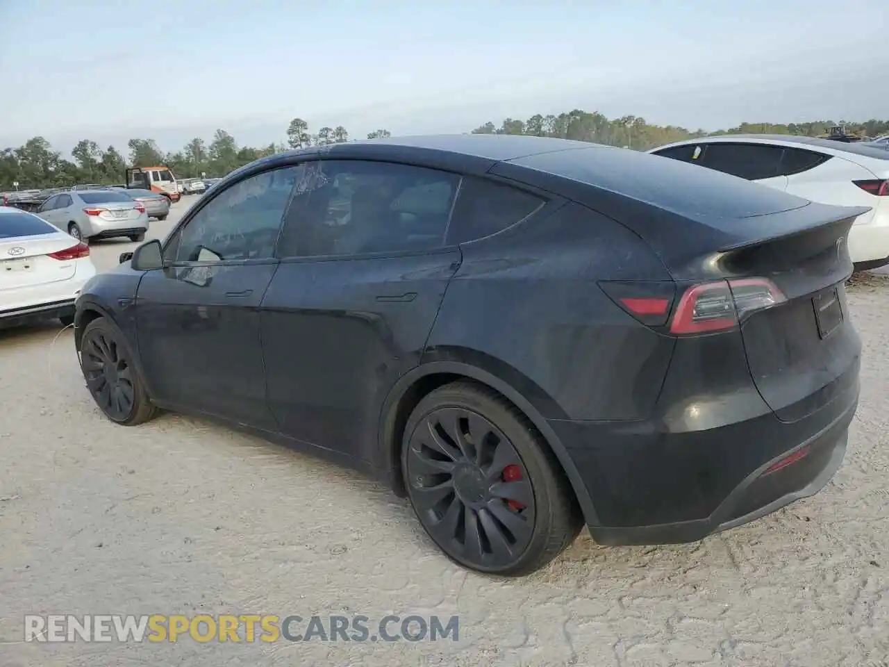 2 Photograph of a damaged car 7SAYGDEF7PF884262 TESLA MODEL Y 2023