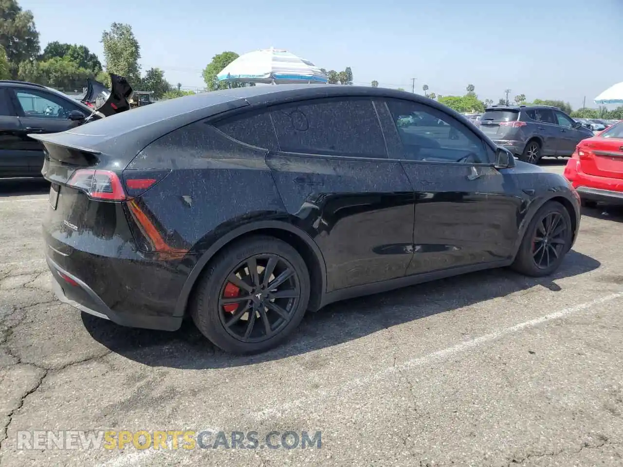 3 Photograph of a damaged car 7SAYGDEF8PF596640 TESLA MODEL Y 2023