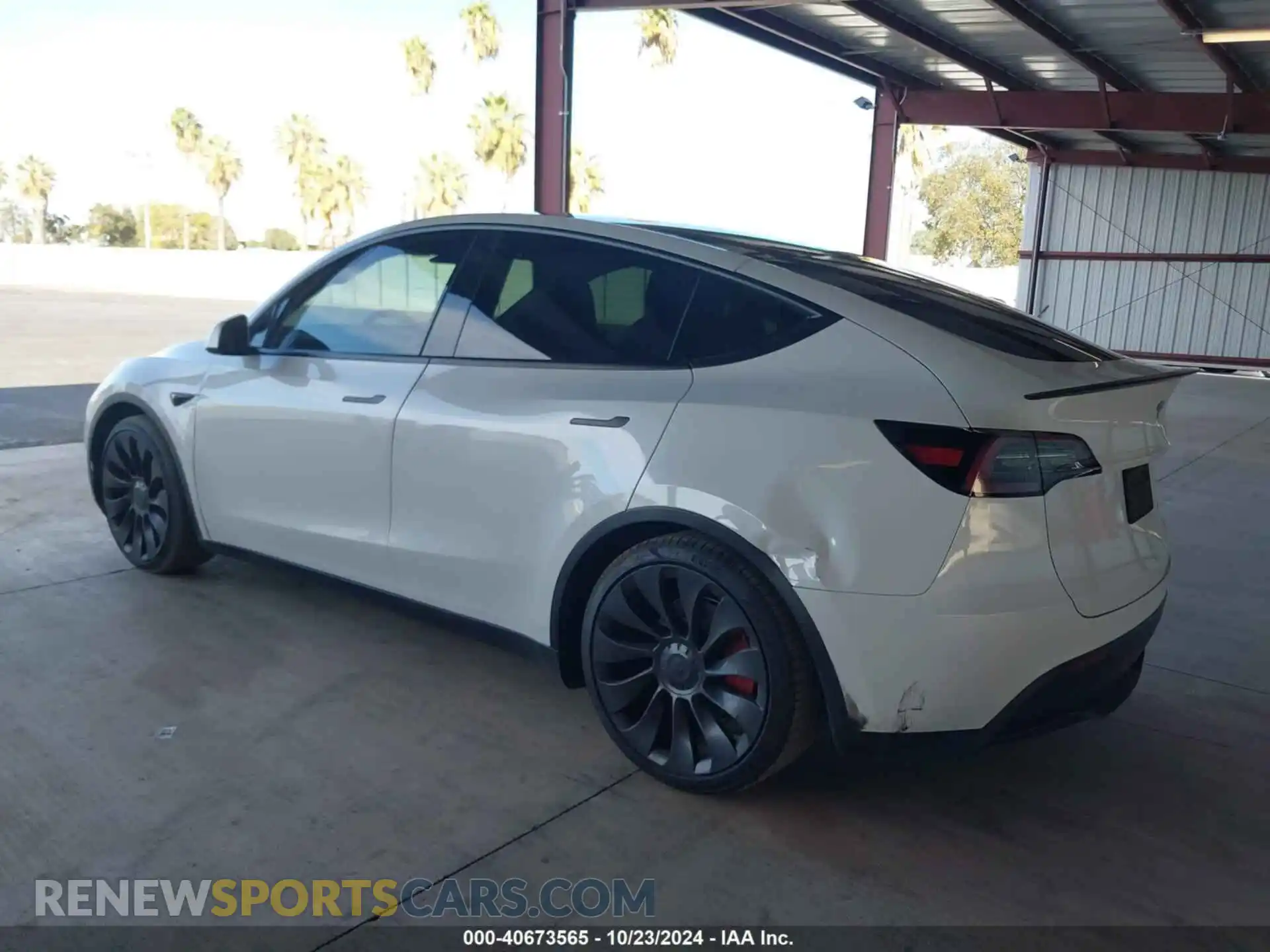 3 Photograph of a damaged car 7SAYGDEF8PF740641 TESLA MODEL Y 2023