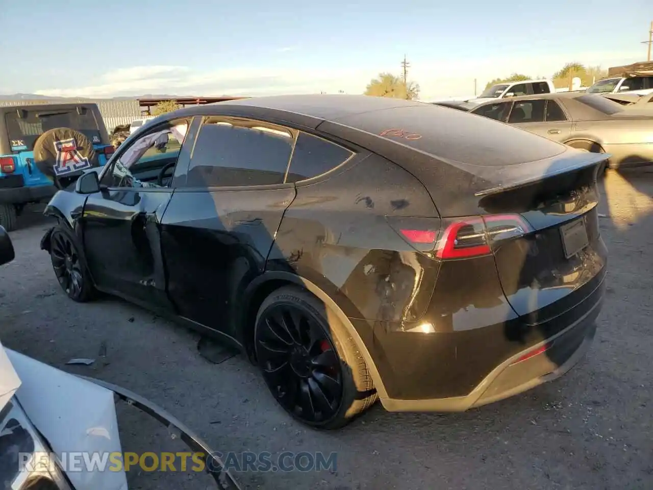 2 Photograph of a damaged car 7SAYGDEF8PF825544 TESLA MODEL Y 2023