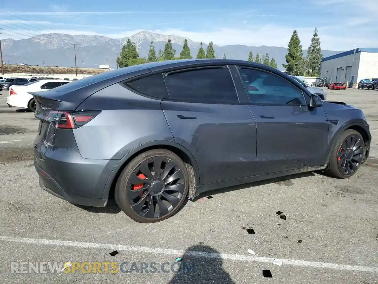 3 Photograph of a damaged car 7SAYGDEF8PF890152 TESLA MODEL Y 2023