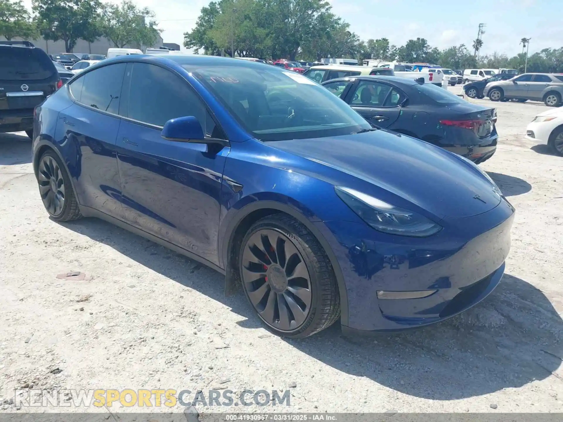 1 Photograph of a damaged car 7SAYGDEF9PF582908 TESLA MODEL Y 2023
