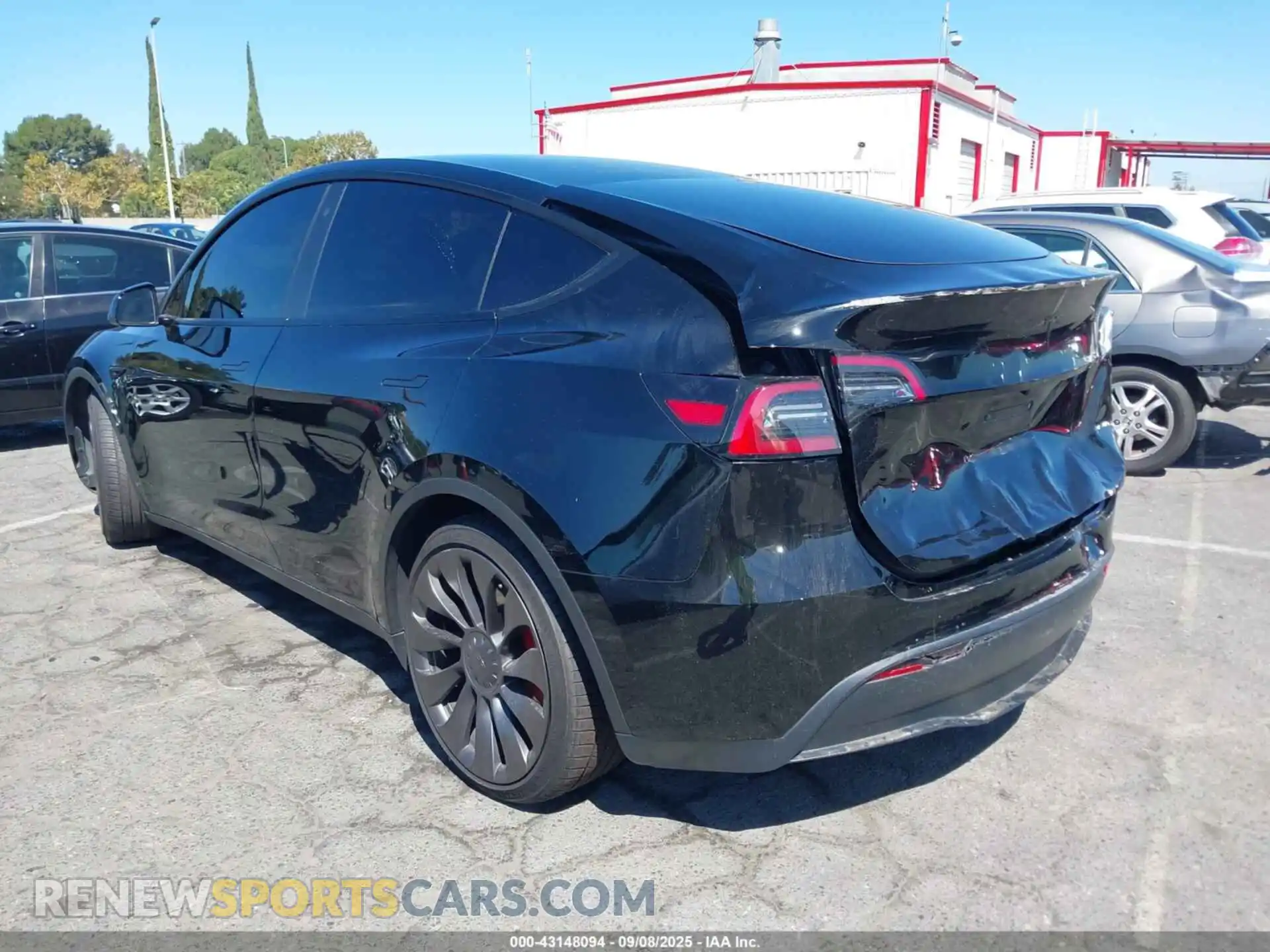 3 Photograph of a damaged car 7SAYGDEF9PF635882 TESLA MODEL Y 2023