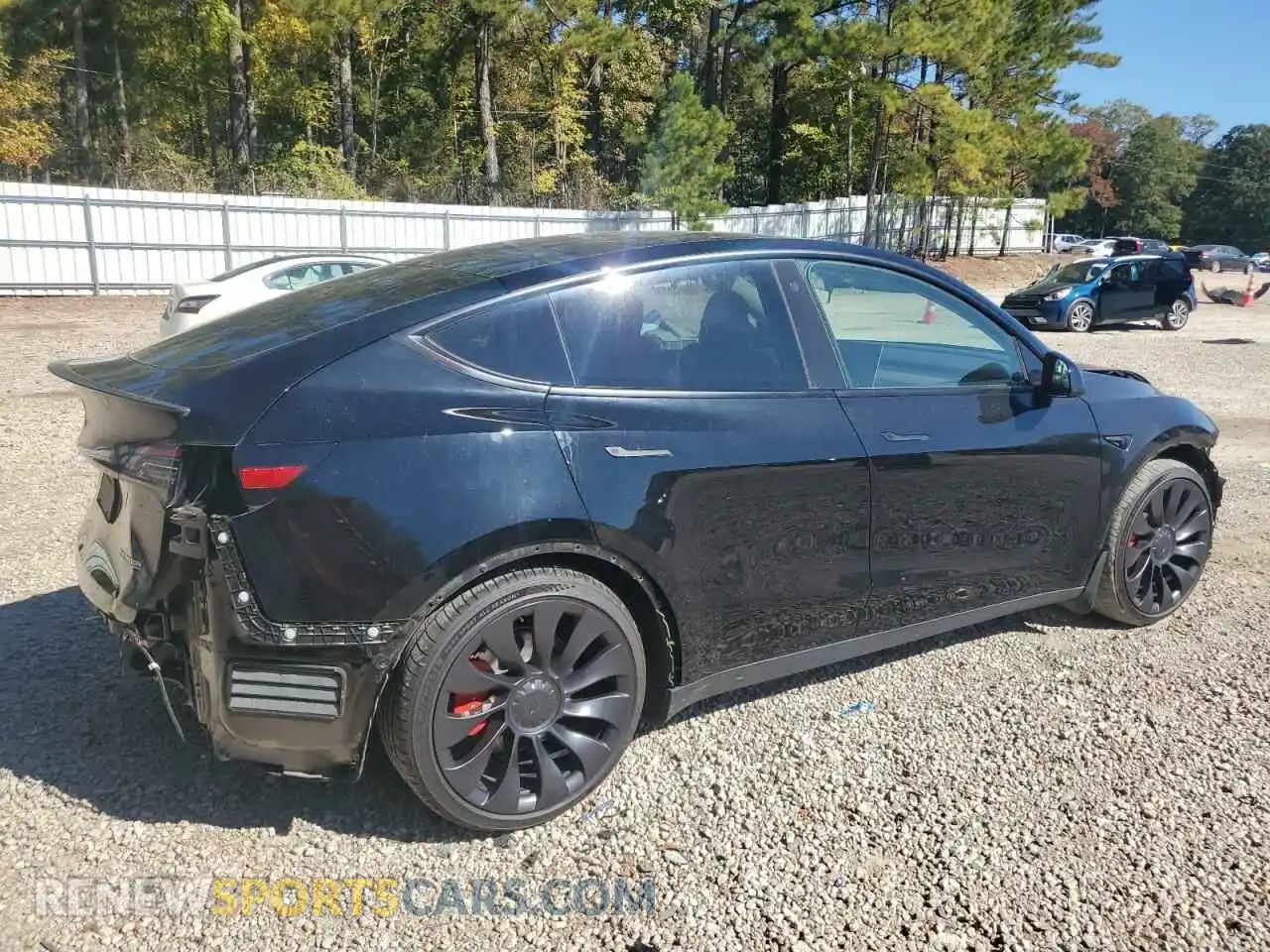 3 Photograph of a damaged car 7SAYGDEF9PF659647 TESLA MODEL Y 2023