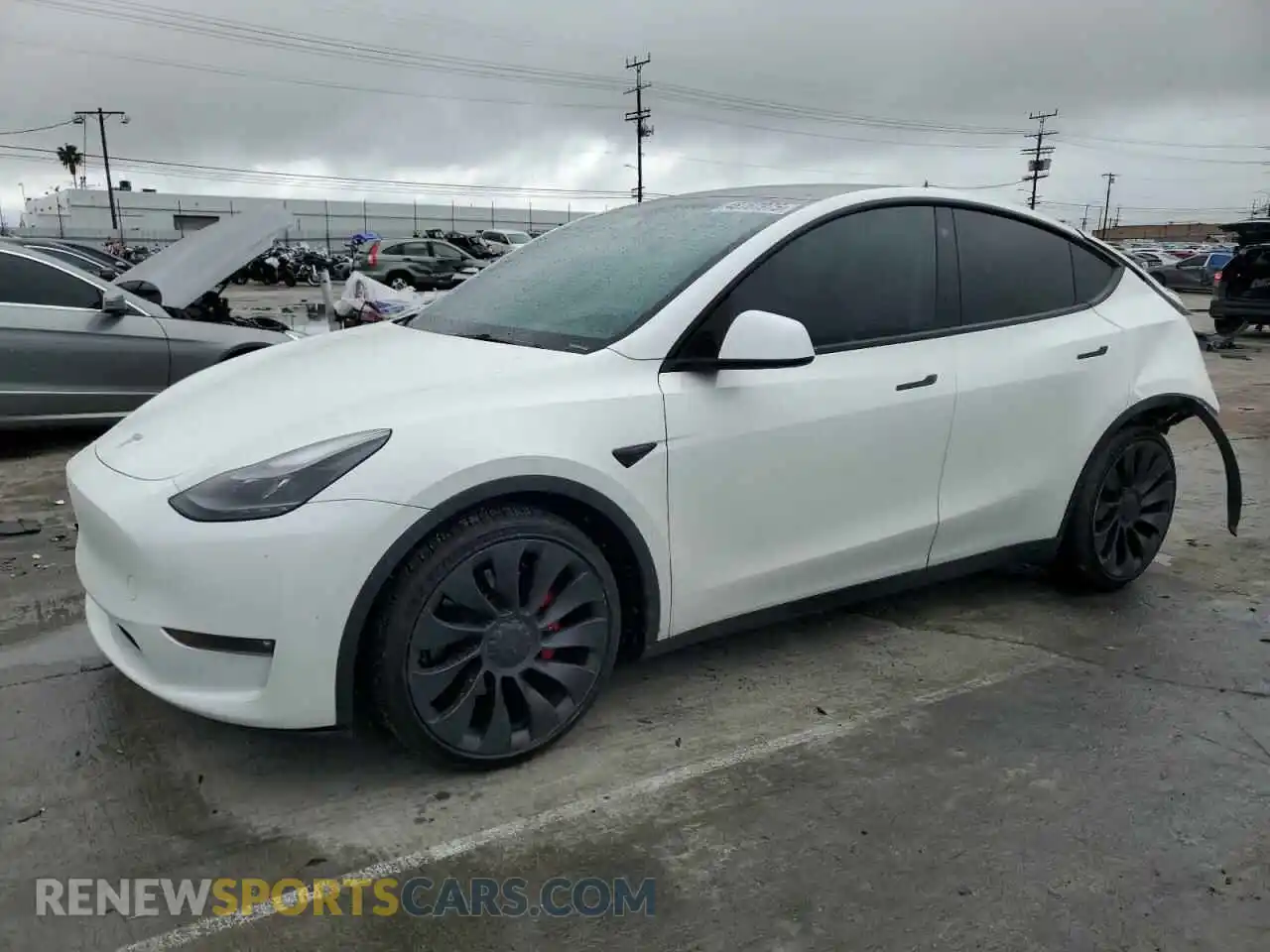 1 Photograph of a damaged car 7SAYGDEF9PF759618 TESLA MODEL Y 2023