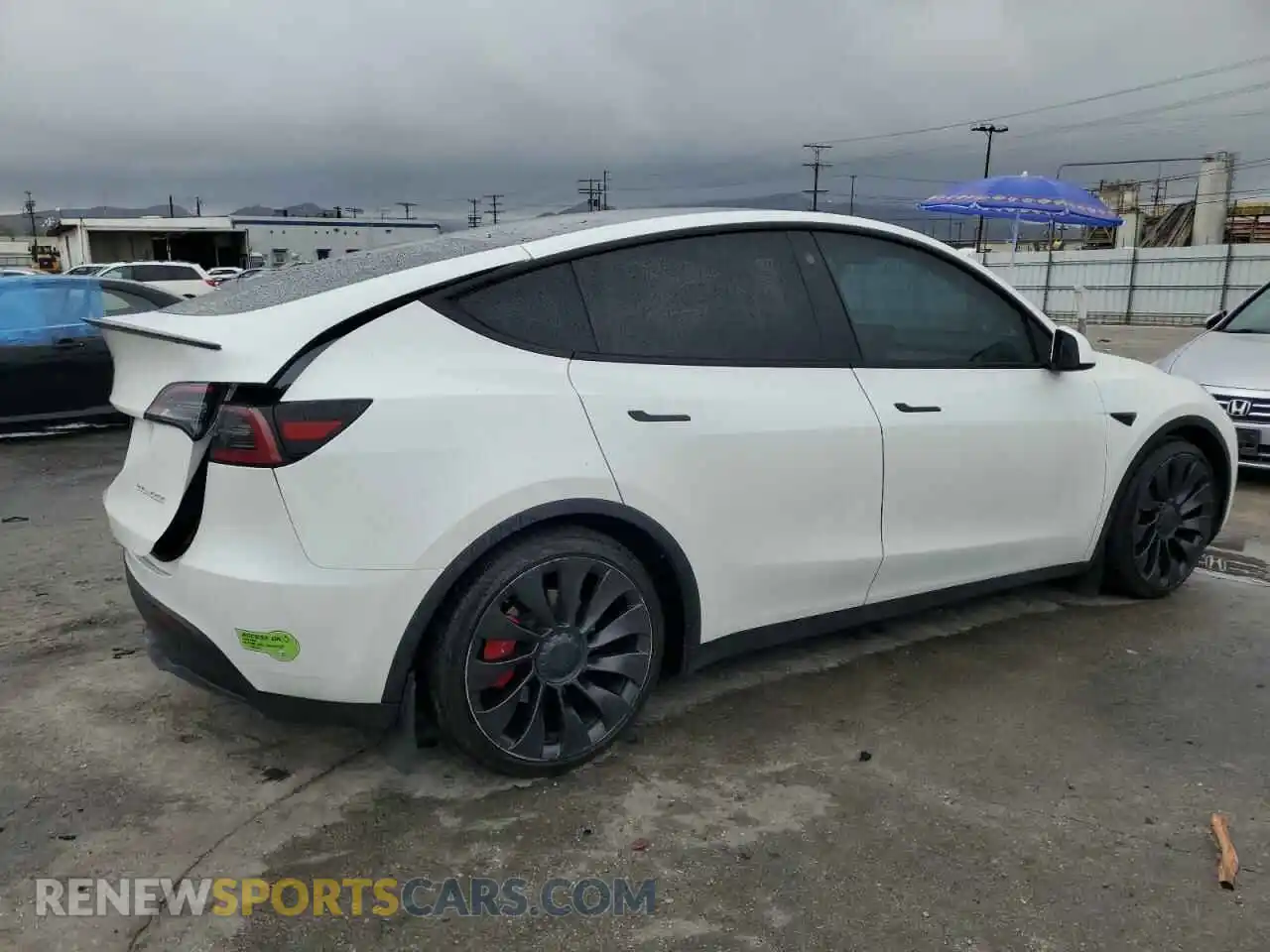 3 Photograph of a damaged car 7SAYGDEF9PF759618 TESLA MODEL Y 2023