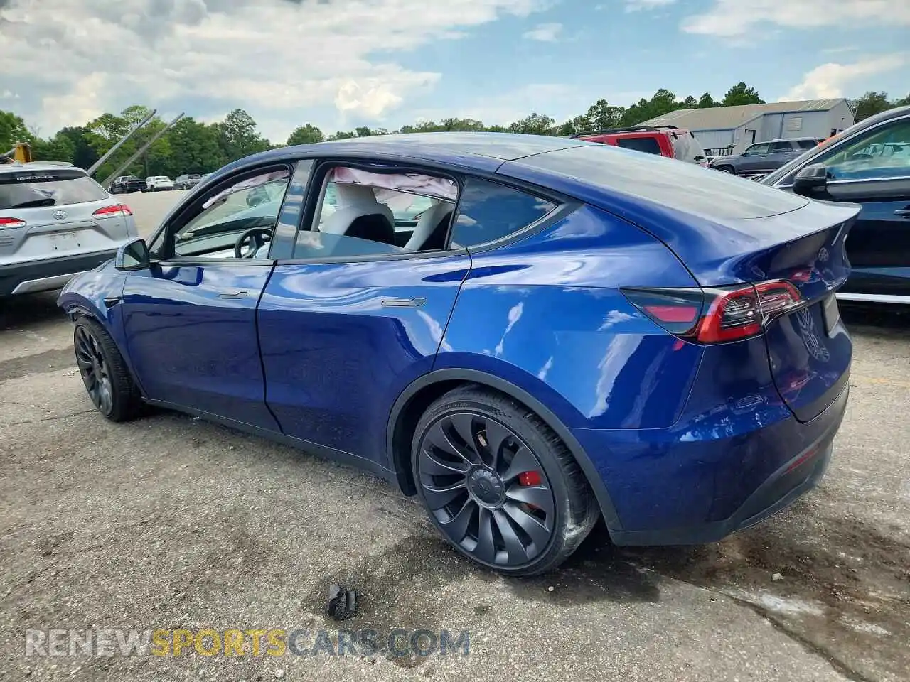 2 fotografías del automóvil dañado 7SAYGDEF9PF842689 TESLA MODEL Y 2023