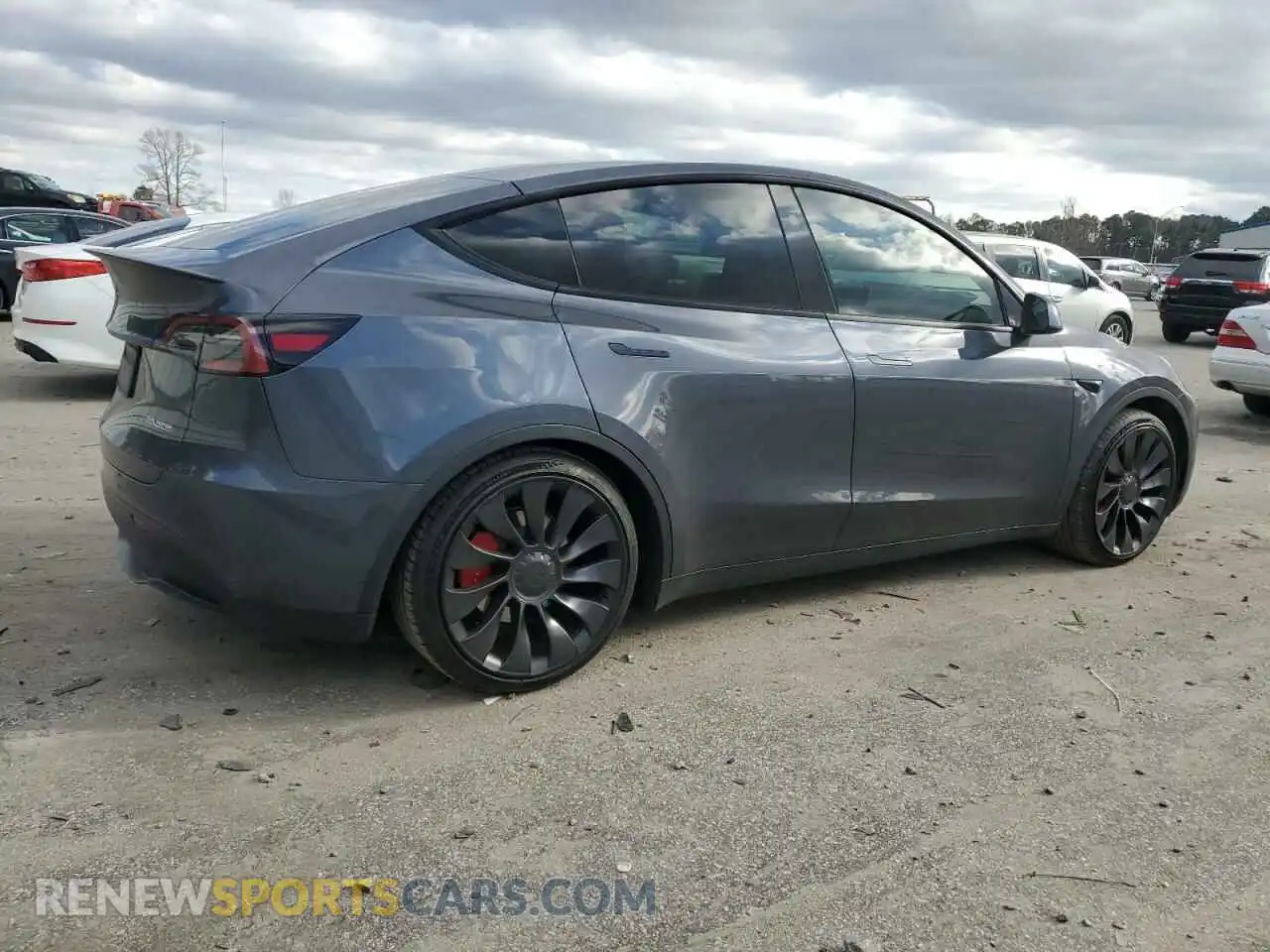 3 Photograph of a damaged car 7SAYGDEF9PF935356 TESLA MODEL Y 2023