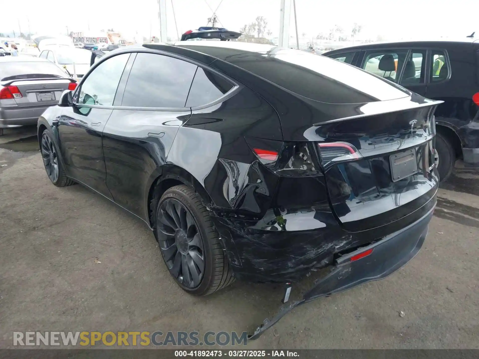 3 fotografías del automóvil dañado 7SAYGDEFXPF833273 TESLA MODEL Y 2023