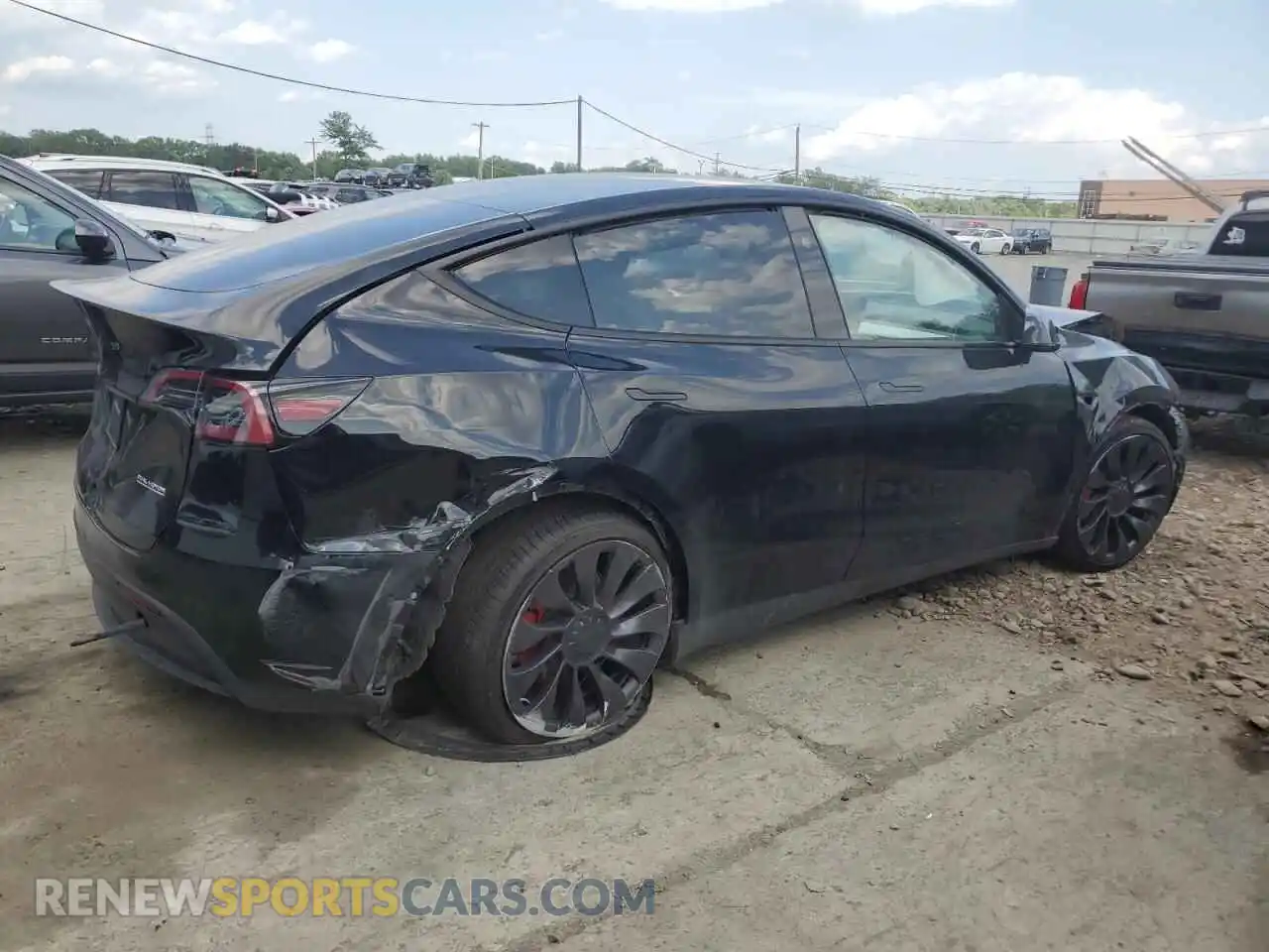 3 Photograph of a damaged car 7SAYGDEFXPF902589 TESLA MODEL Y 2023