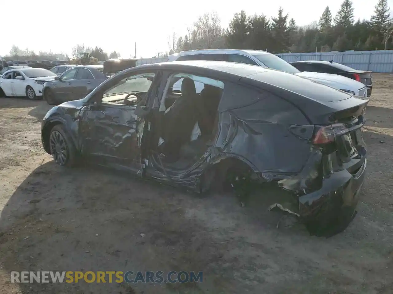 2 Photograph of a damaged car LRWYGDEE0PC137097 TESLA MODEL Y 2023