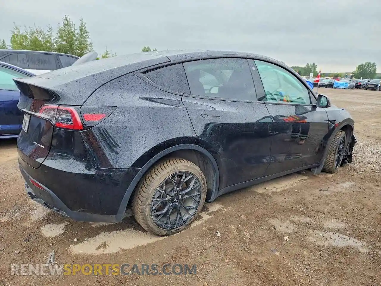 3 Photograph of a damaged car LRWYGDEE5PC162450 TESLA MODEL Y 2023