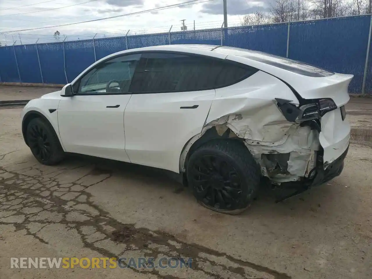 2 Photograph of a damaged car LRWYGDEEXPC228734 TESLA MODEL Y 2023